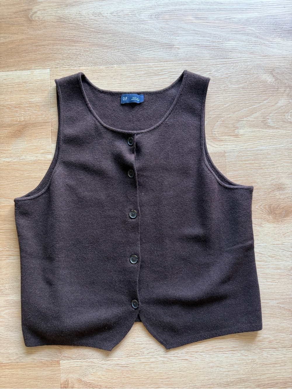 Gap sweater vest